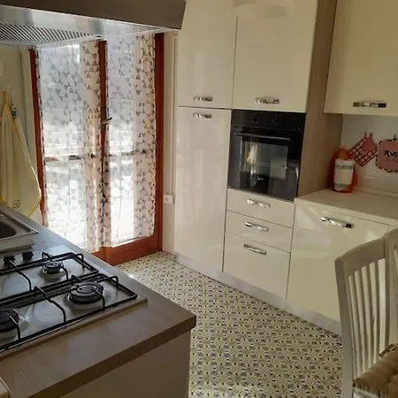 Apartment L'angolo *