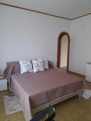 L'angolo アパート チビタベッキア